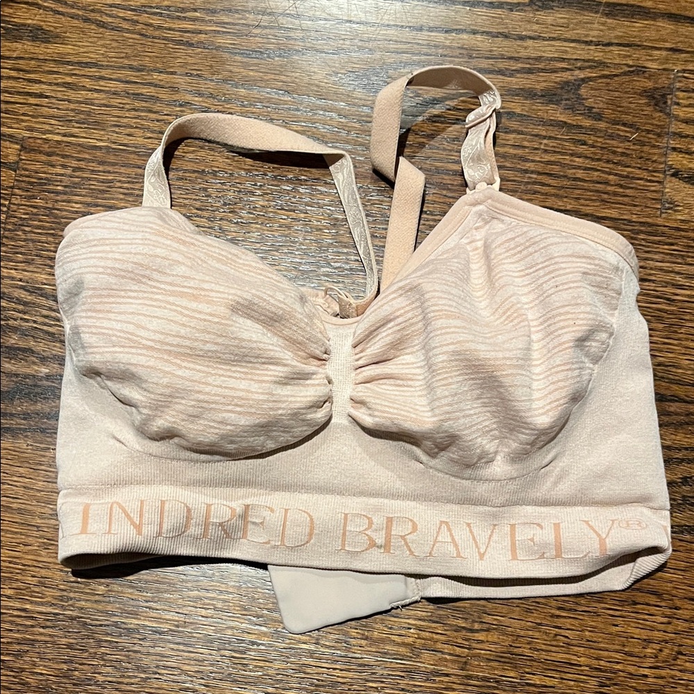 Sublime hands free pumping and nursing bra